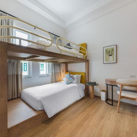 Upstairs At Ton Ton 호텔 방콕 외부 사진