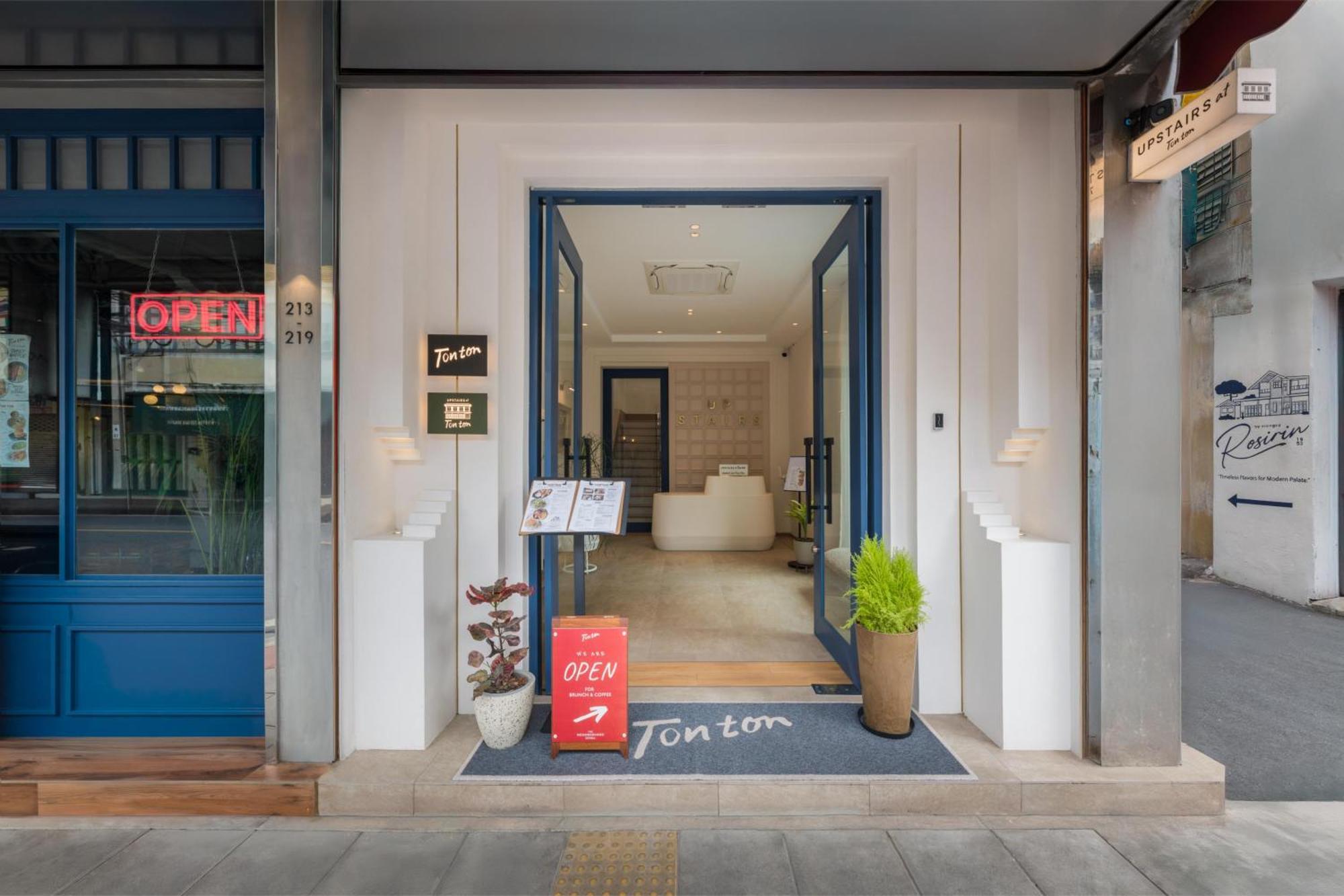 Upstairs At Ton Ton 호텔 방콕 외부 사진
